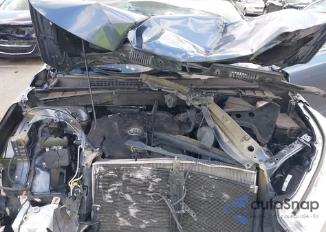 2018 Toyota Highlander Le Plus из США, поврежденный, VIN 5TDBZRFH3JS806347